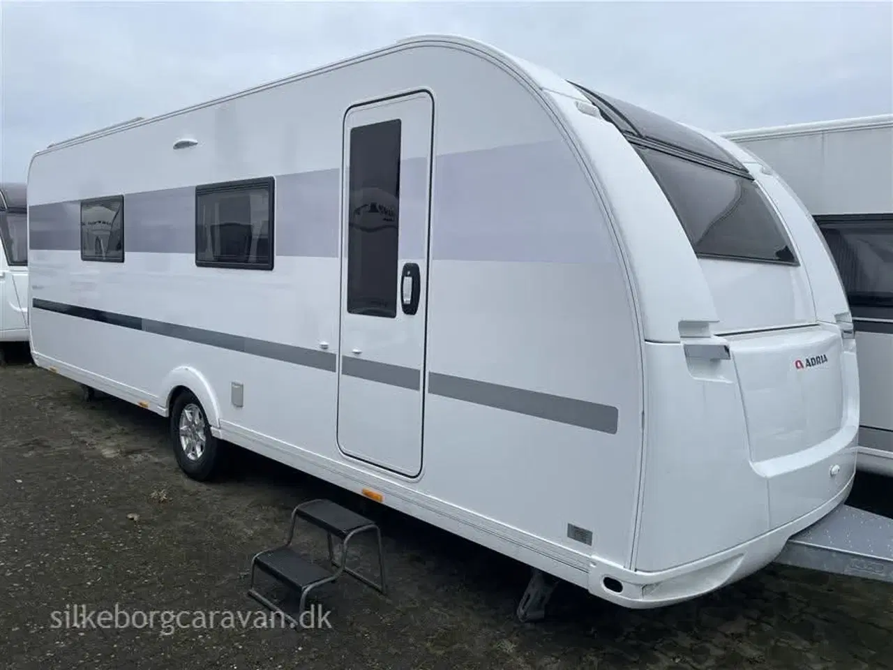 Billede 3 - Adria alpina 663ht incl Isabella Penta fortelt 