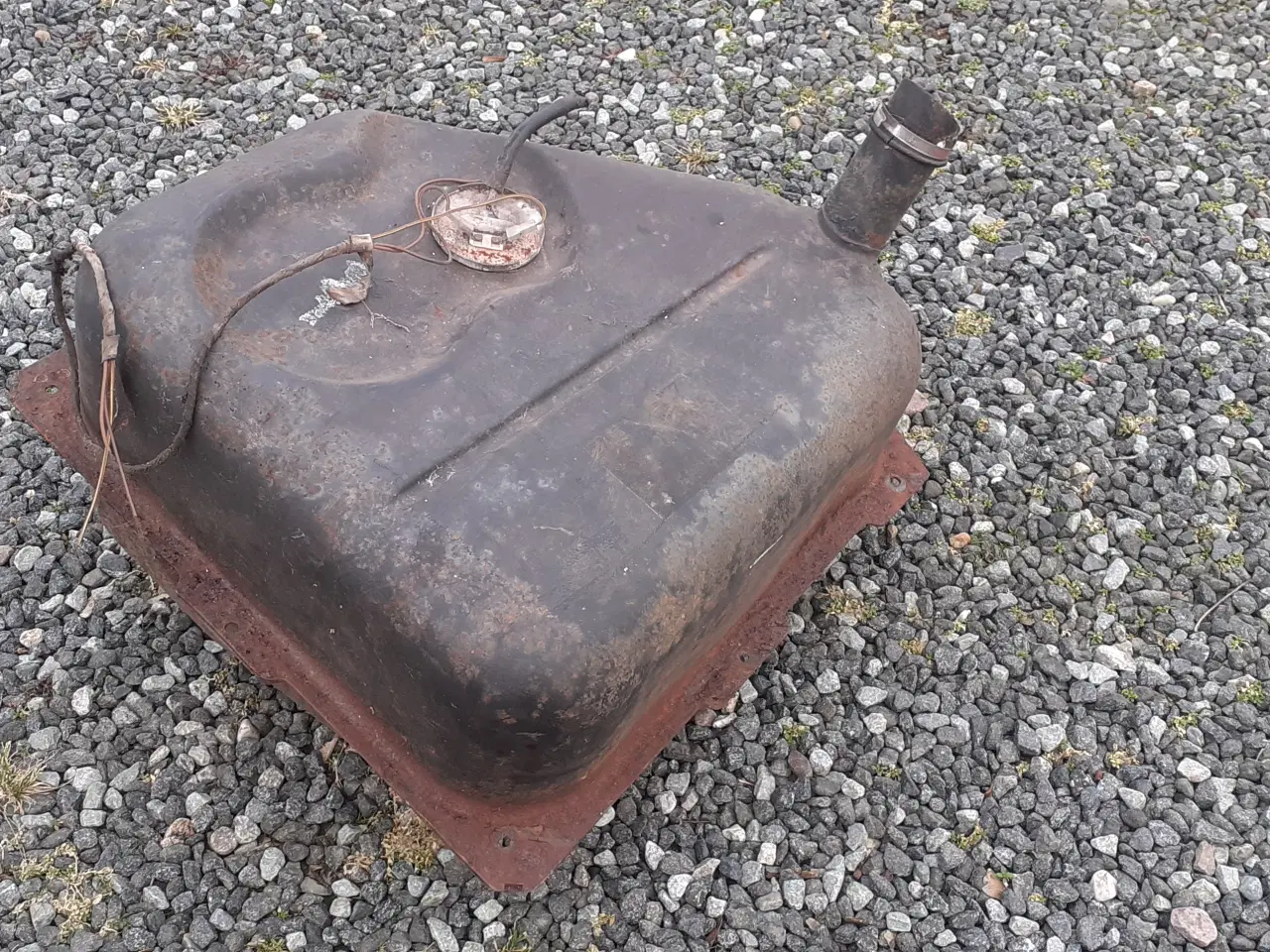 Billede 1 - BMW 2002 benzintank