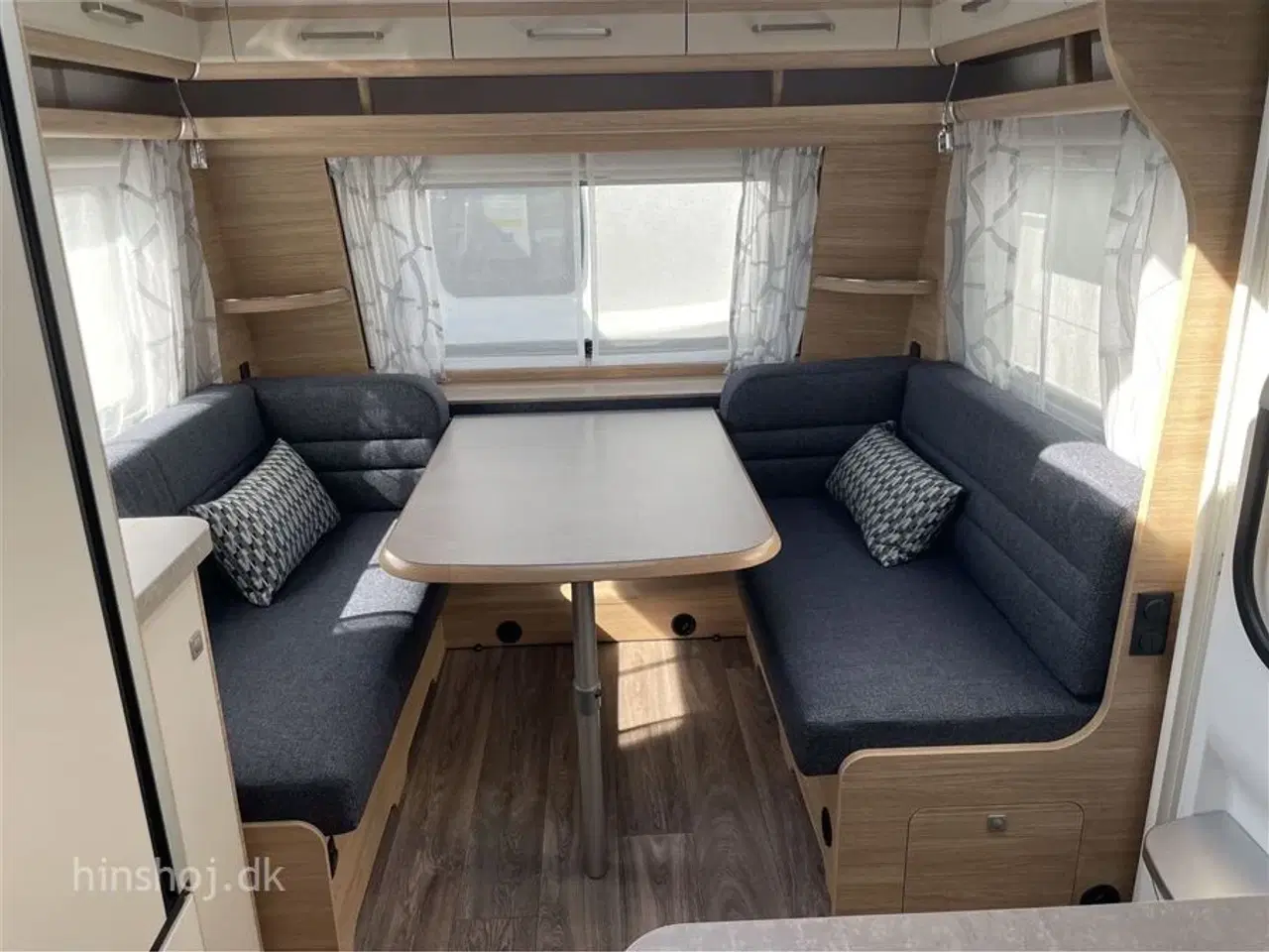 Billede 10 - 2025 - Fendt Bianco Activ 495 SFE   Lækker Fendt med vinkelkøkken og franskdobbeltseng fra Hinshøj Caravan A/S