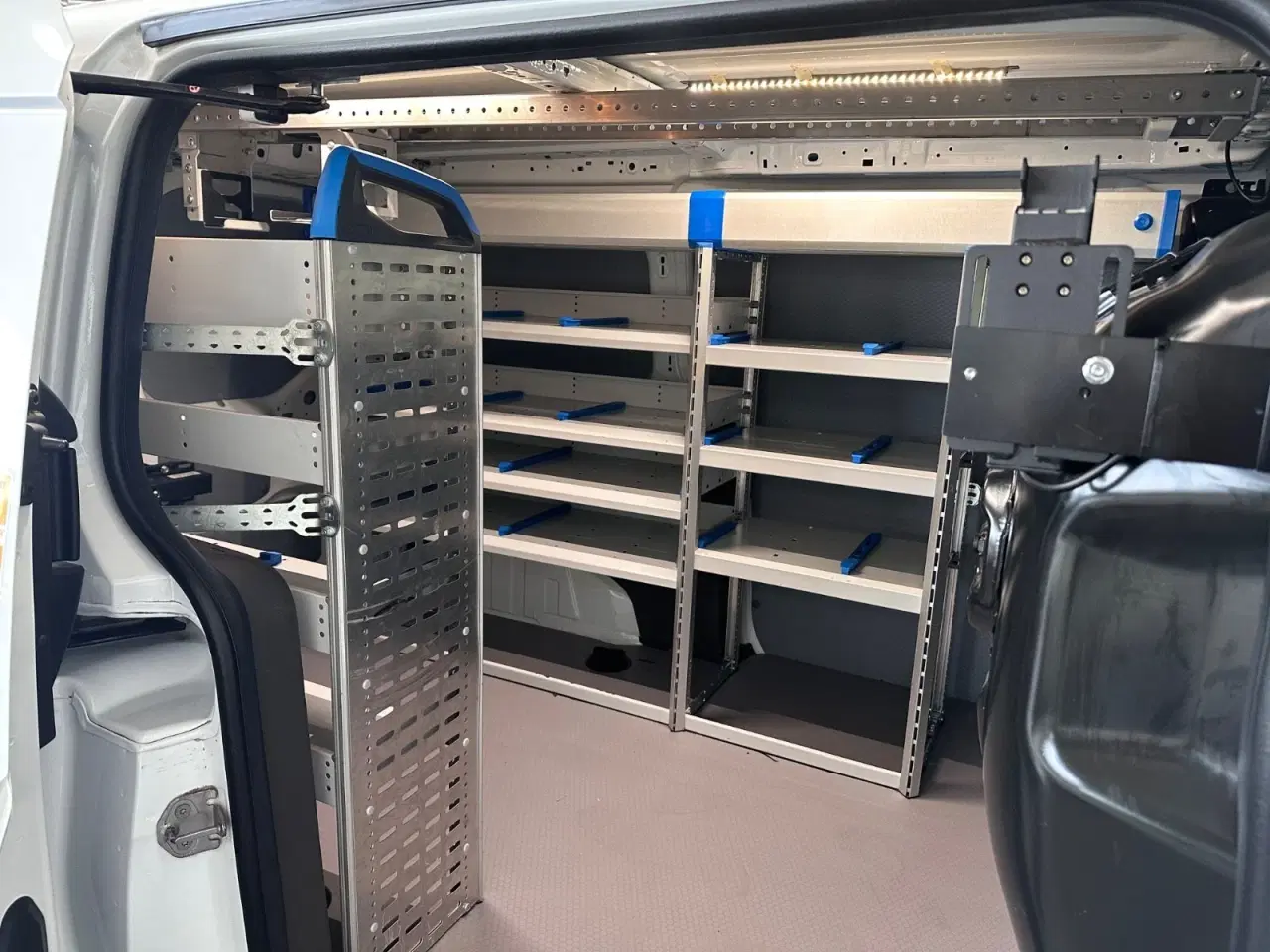 Billede 11 - Ford Transit Connect 1,5 EcoBlue Trend lang