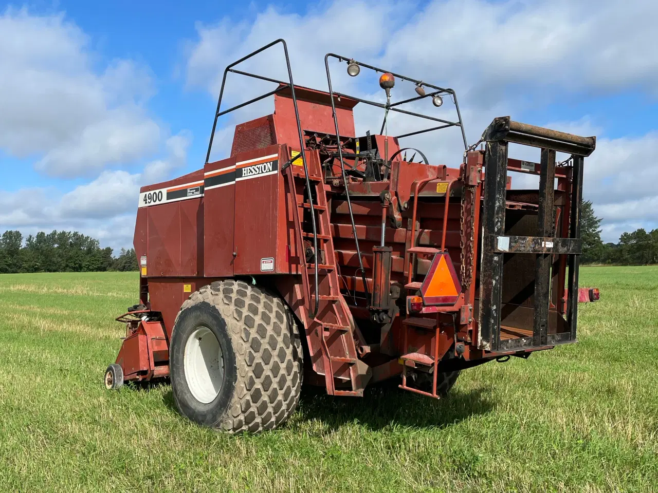 Billede 1 - Hesston 4900