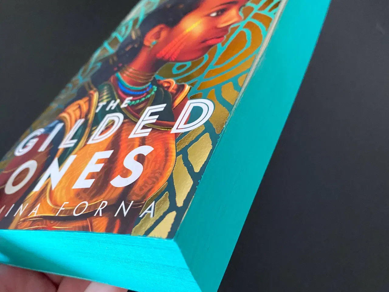 Billede 2 - The Gilded Ones af Namina Forna, fairyloot