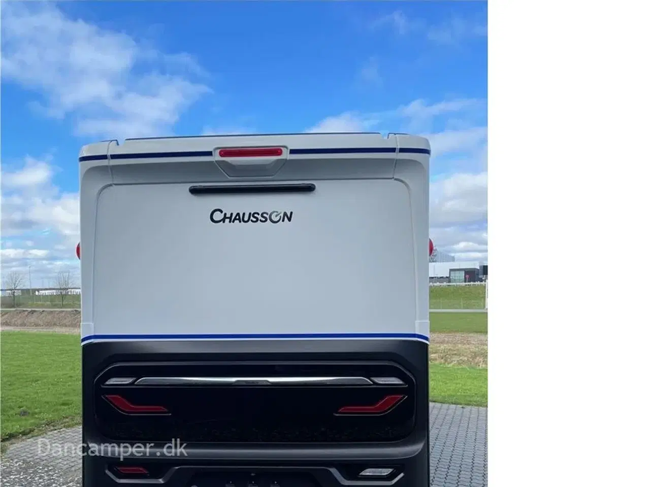 Billede 3 - 2024 - Chausson X650 Exclusive line   Unik cross-over model! Camper med stor Lounge og siddegruppe, sænkeseng, stor garage, Artic-, Connect-, Tilbehørs- og Safetypakke,