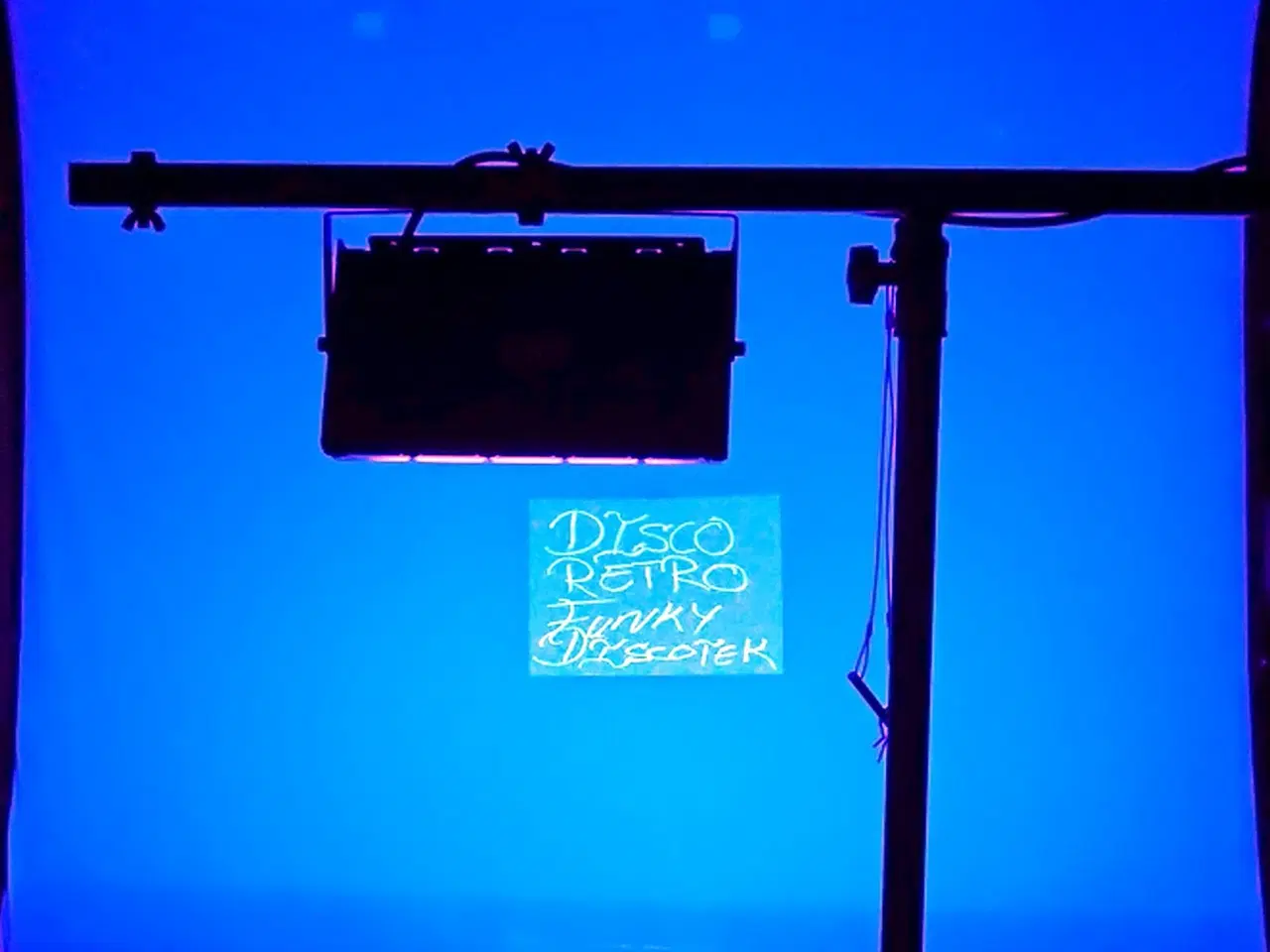 Billede 4 - Udlejes - Eurolite  - UV- Black light room Flood