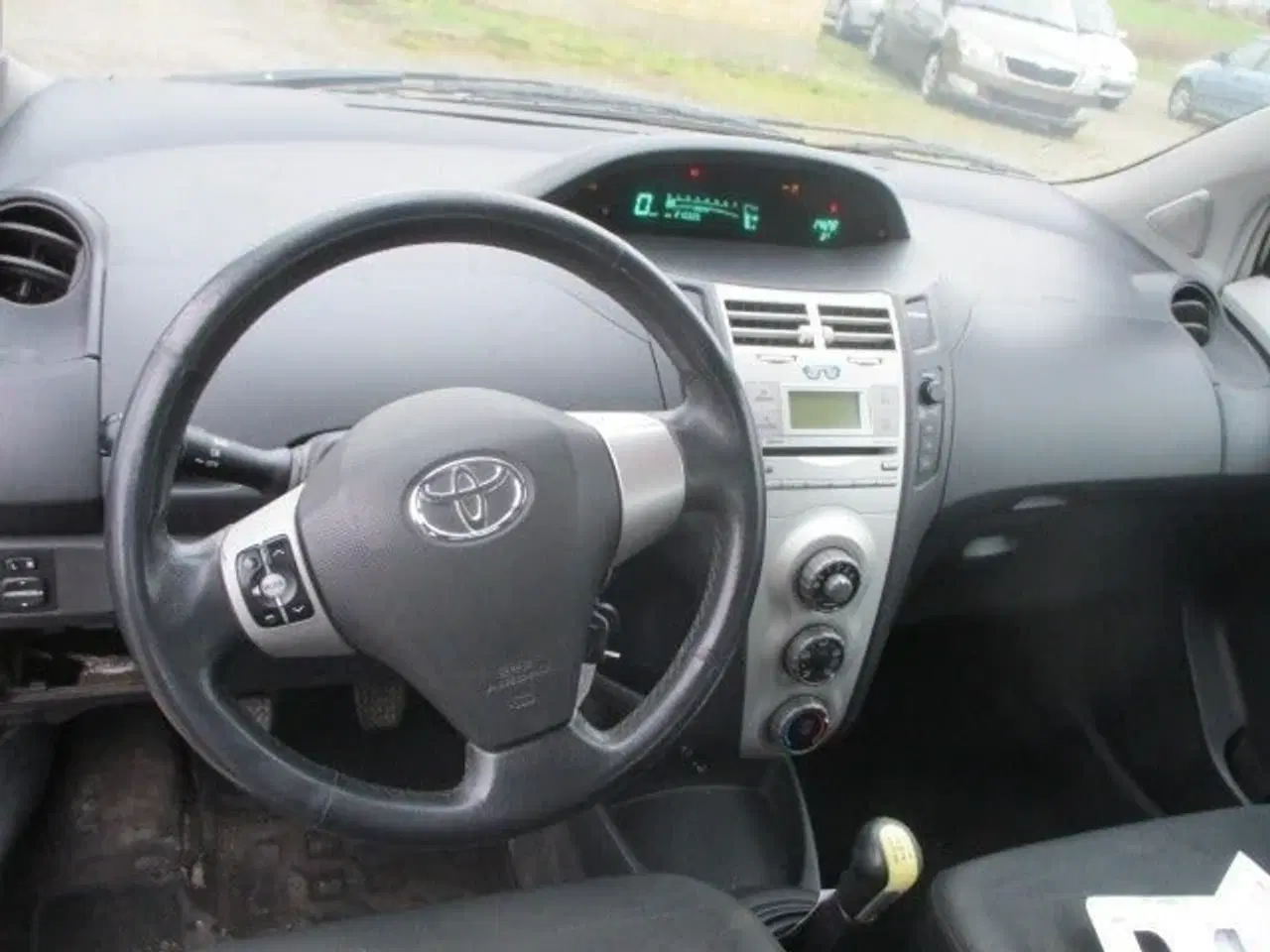 Billede 9 - Toyota Yaris 1,3 Luna M/M