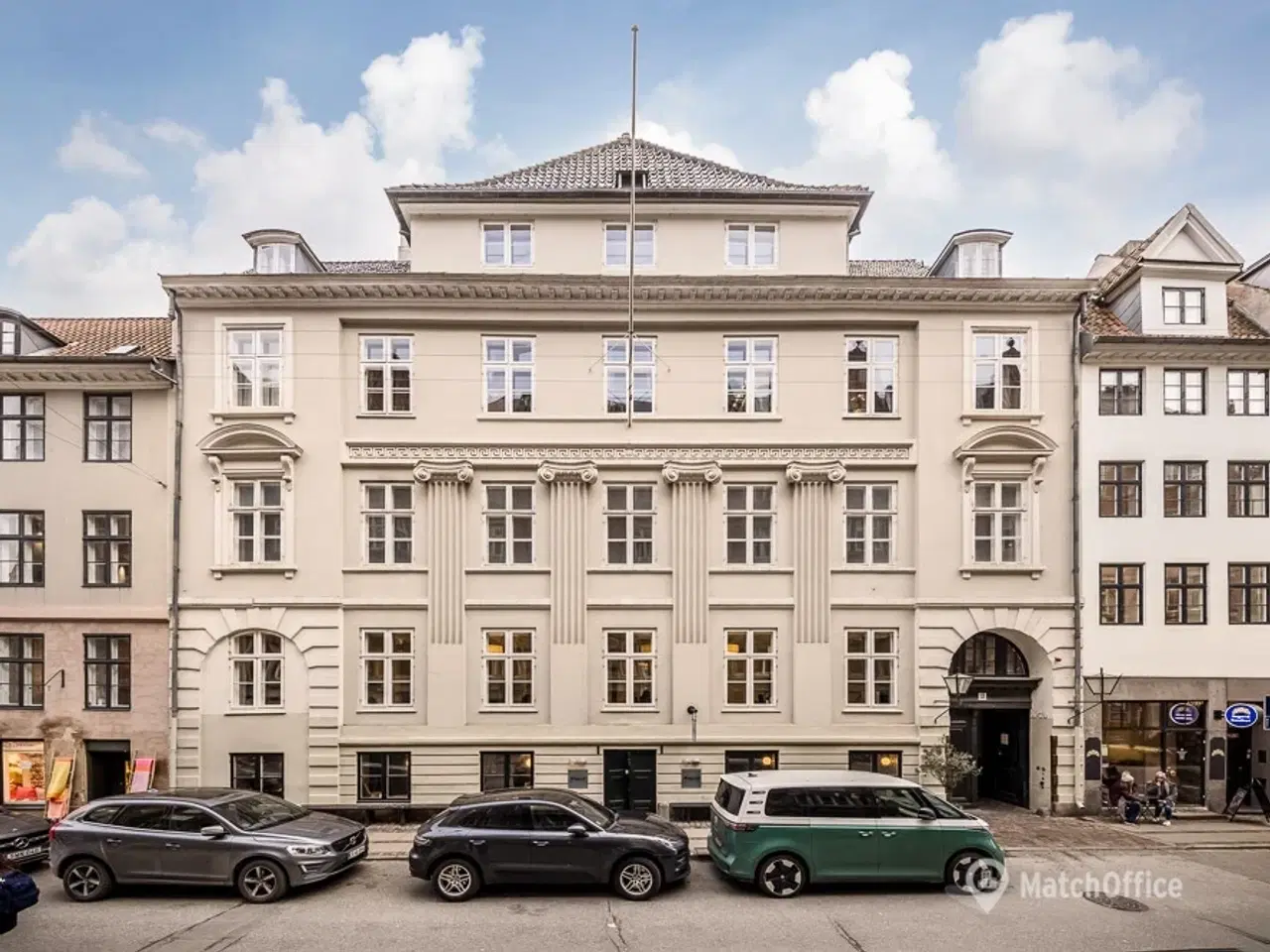 Billede 1 - Kontorlejemål på charmerende og eksklusive Store Strandstræde i København K