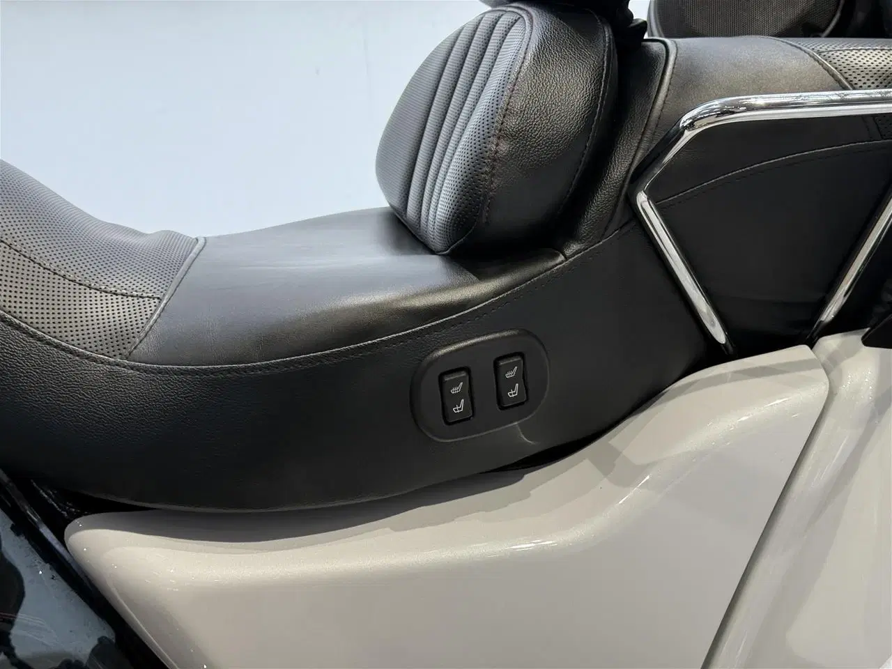 Billede 40 - Harley-Davidson FLHTCUTGSE Tri Glide Ultra CVO 117" Trike