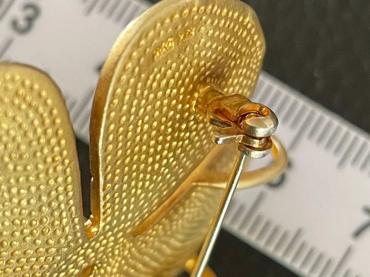 Billede 5 - Stor Guld blomst t. halskæde el. broche