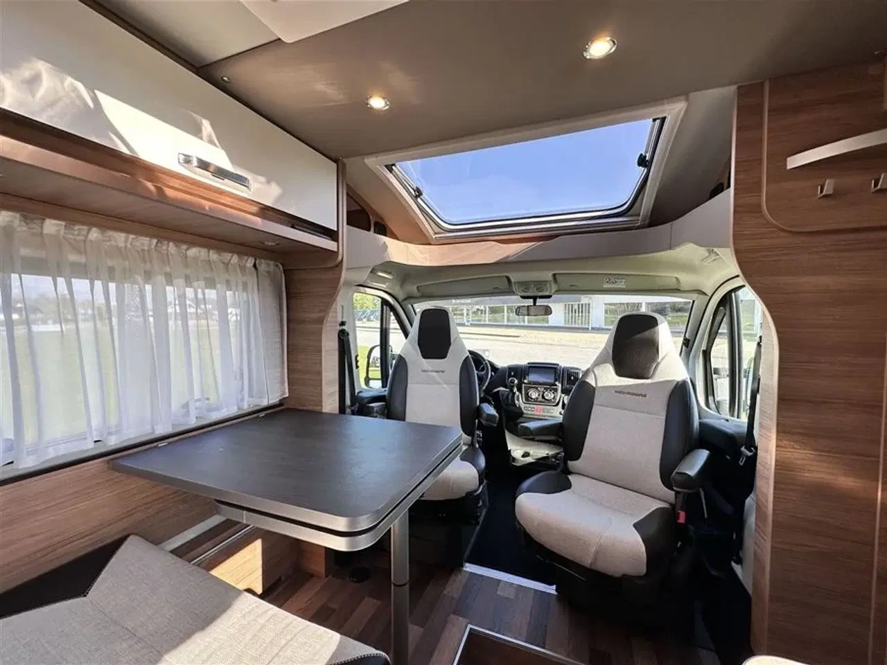 Billede 7 - 2021 - Weinsberg CaraCompact 600 MF "Pepper Edition"   Kompakt autocamper med Automat gear