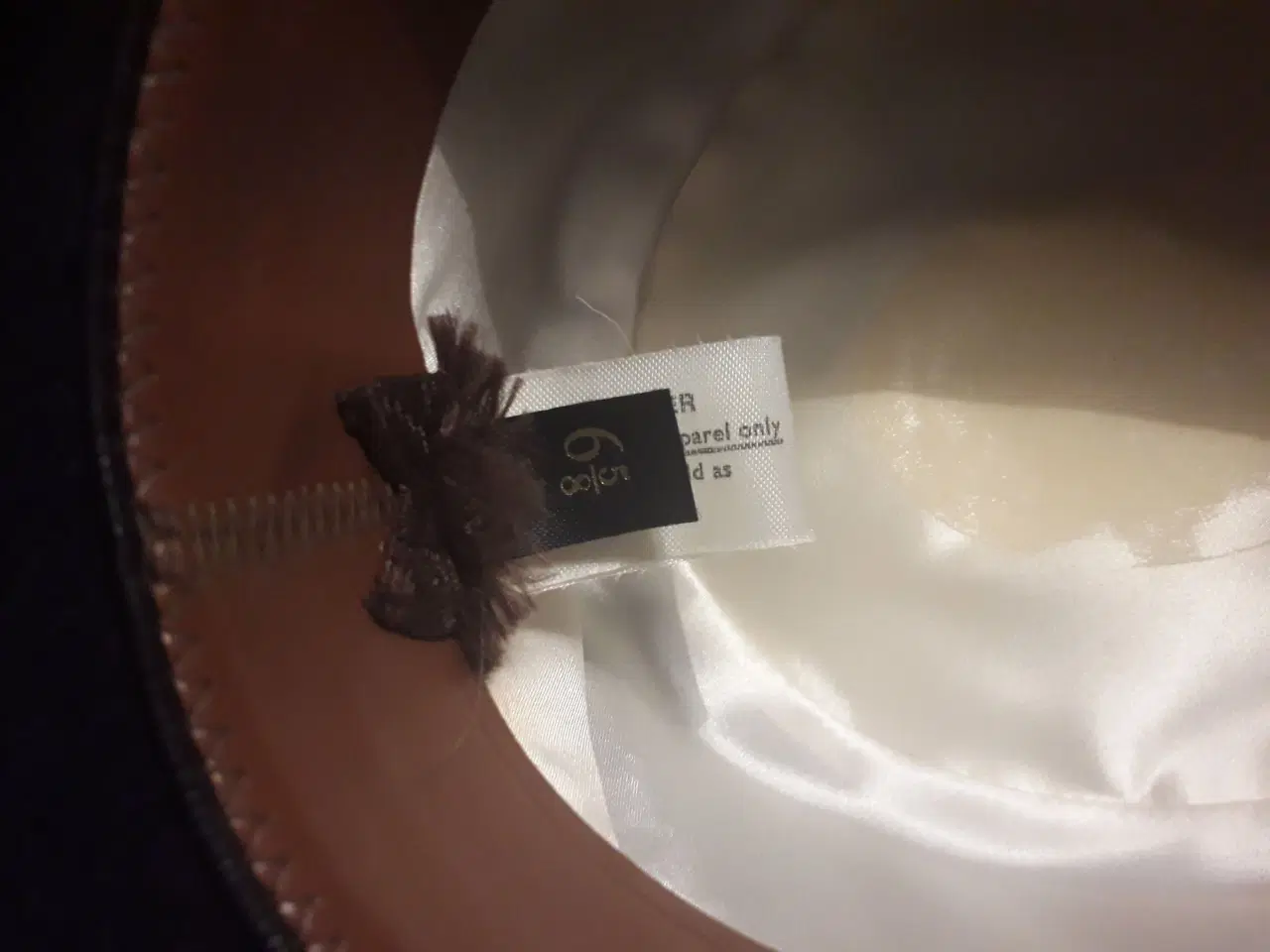 Billede 3 - Christy håndsyet hat 