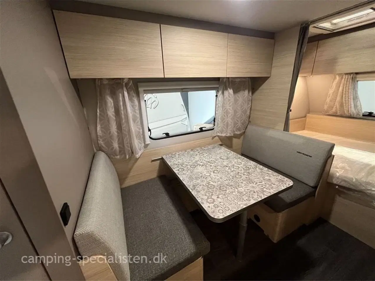 Billede 5 - 2025 - Weinsberg CaraCito 470 QDK   Weinsberg CaraCito 470 QDK model 2025 - kan ses nu hos Camping-Specialisten.dk