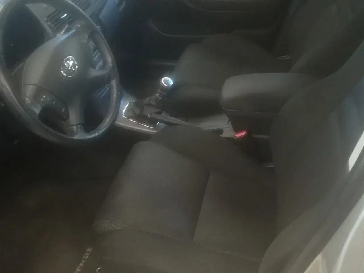 Billede 7 - Toyota Avensis 2,2 D-4D Linea Sol 150HK Stc 6g