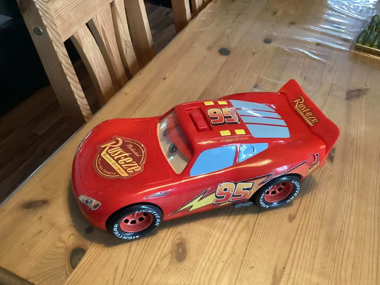 Billede 2 - Masser af Disney Cars.