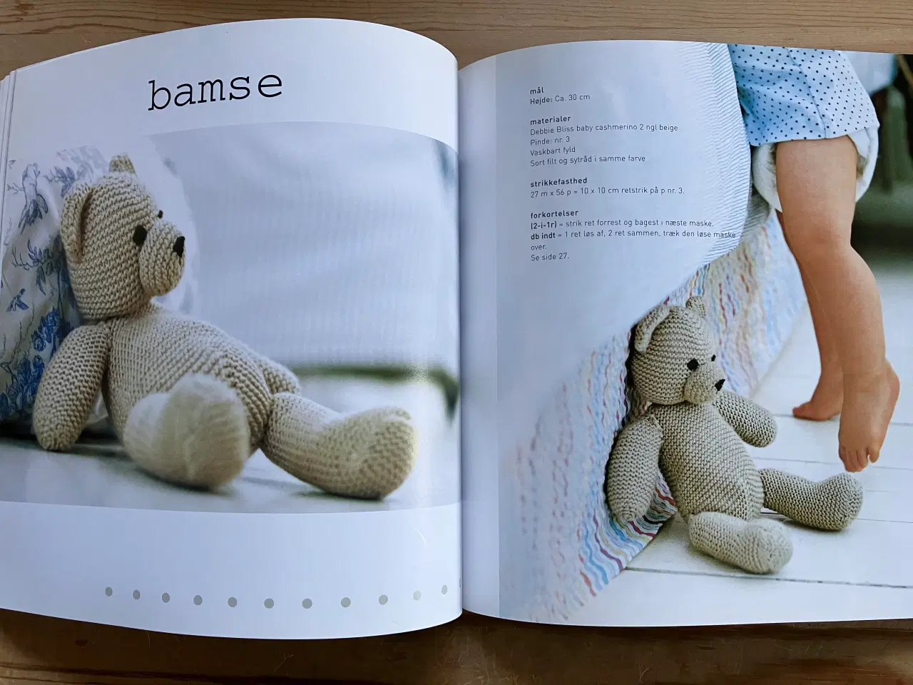 Billede 6 - Bogen Babystrik, af Debbie Bliss