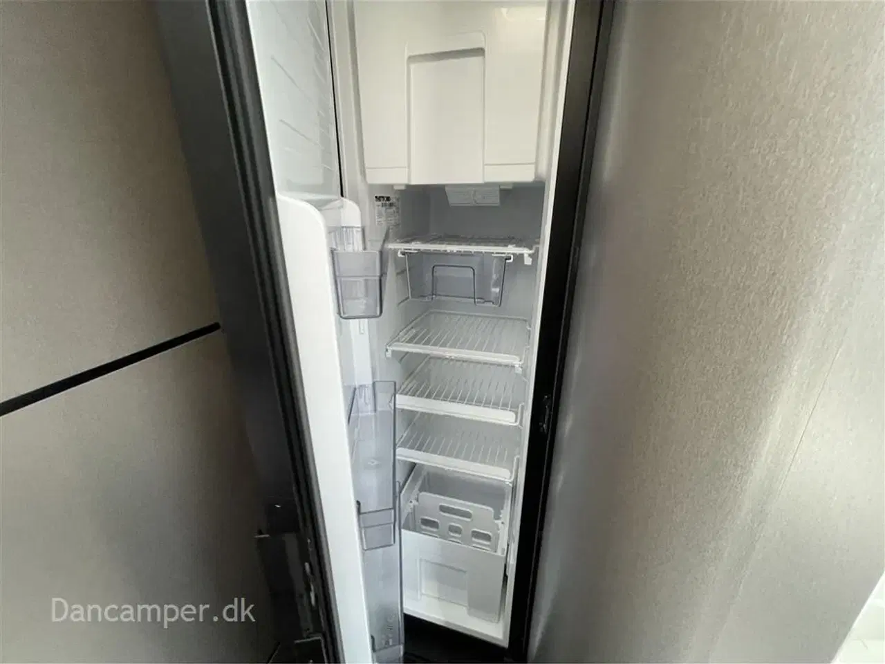 Billede 25 - 2024 - Chausson X650 Exclusive line   Camper med stor Lounge og siddegruppe, 9-trins automatgear, sænkeseng, stor garage, specialfælge, Artic, Connect- og X-tilbehørspakke ,