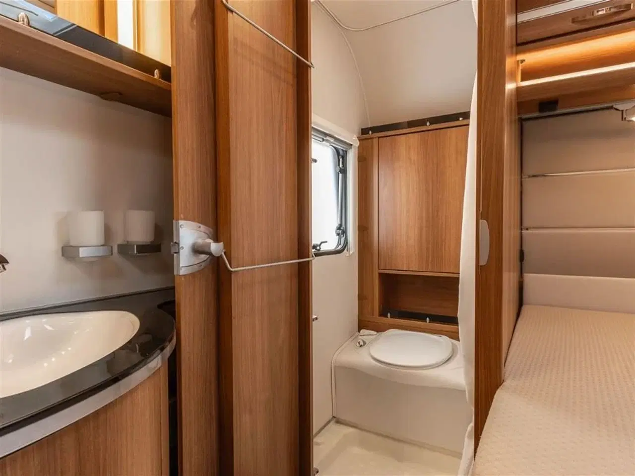 Billede 21 - 2016 - Dethleffs Nomad 500 FR   Med mover og solceller mm.