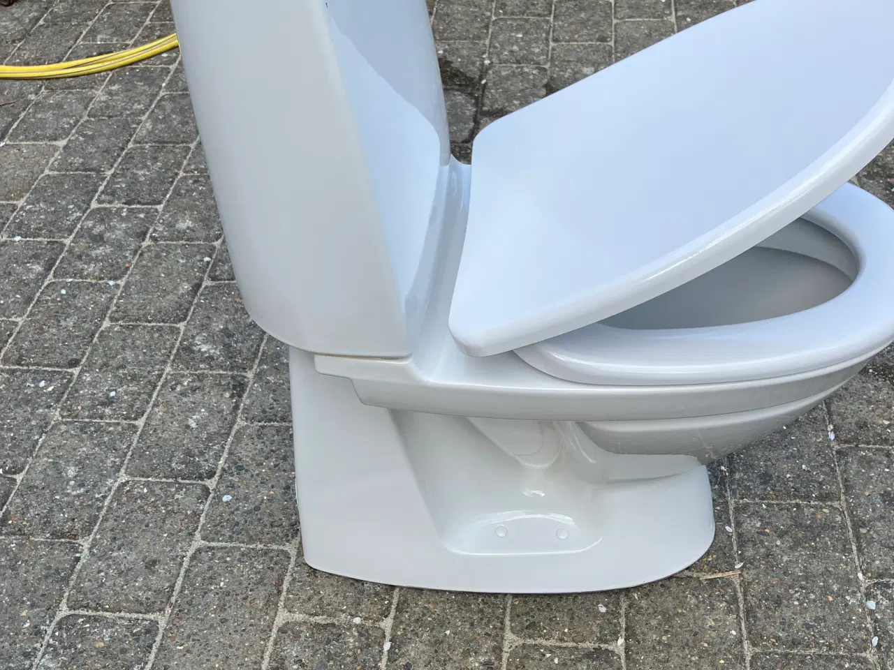 Billede 3 - Ifö Sign toilet, rengøringsvenlig, hvid
