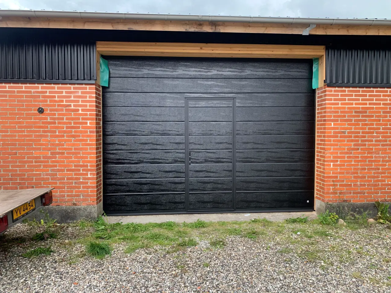 Billede 10 -  ledhejseport ,skydeport,SIDEHÆNGSLEDE GARAGEPORTE