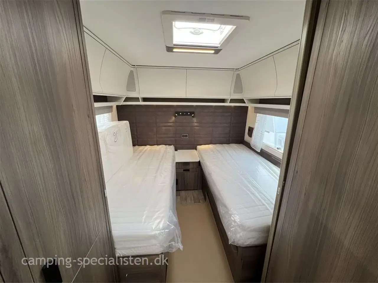 Billede 11 - 2025 - Kabe Ametist GLE B2 KS PREMIUM LINE   Kabe  PREMIUM LINE 560 GLE /KS kan nu ses Hos Camping-Specialisten.dk