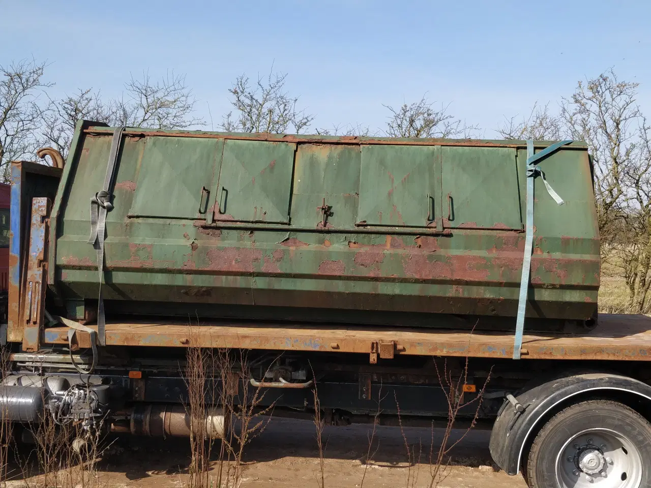 Billede 2 - Affaldscontainer4 mtr
