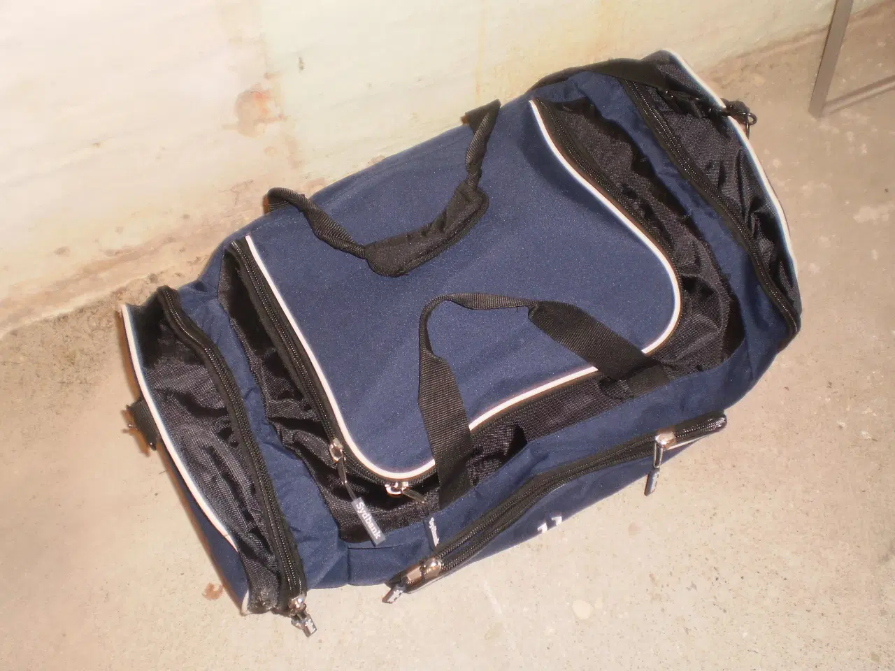 Billede 1 - Flot sports- rejsetaske samt computertaske. BUD ?