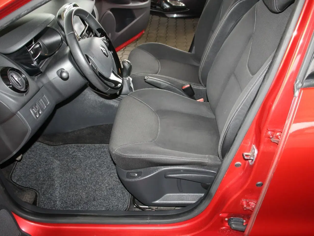 Billede 9 - Renault Clio IV 1,5 dCi 75 Expression Sport Tourer