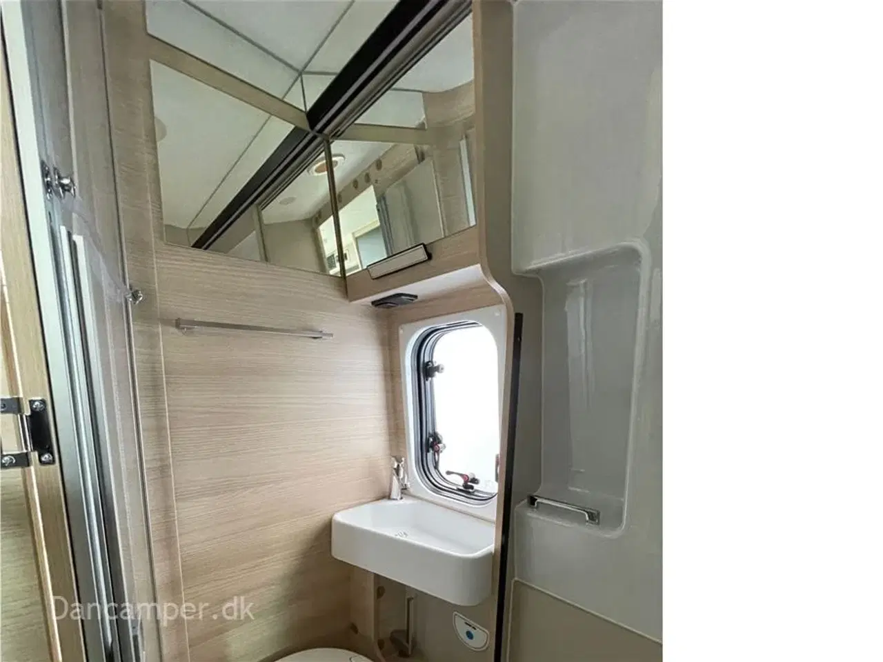 Billede 14 - 2024 - Chausson V697 Sport Line   Super flotte Sport Line, 140 HK, 9-trins automatgear, tilbehørs-, connect-, safety- og artic pakke.
