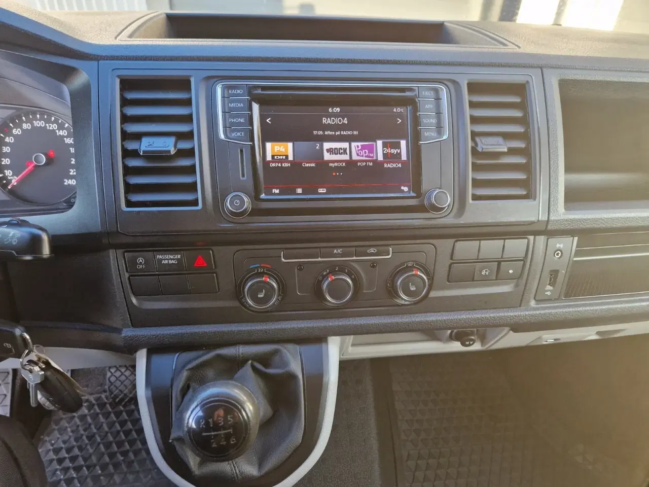 Billede 11 - VW Transporter 2,0 TDi 150 Alukasse m/lift