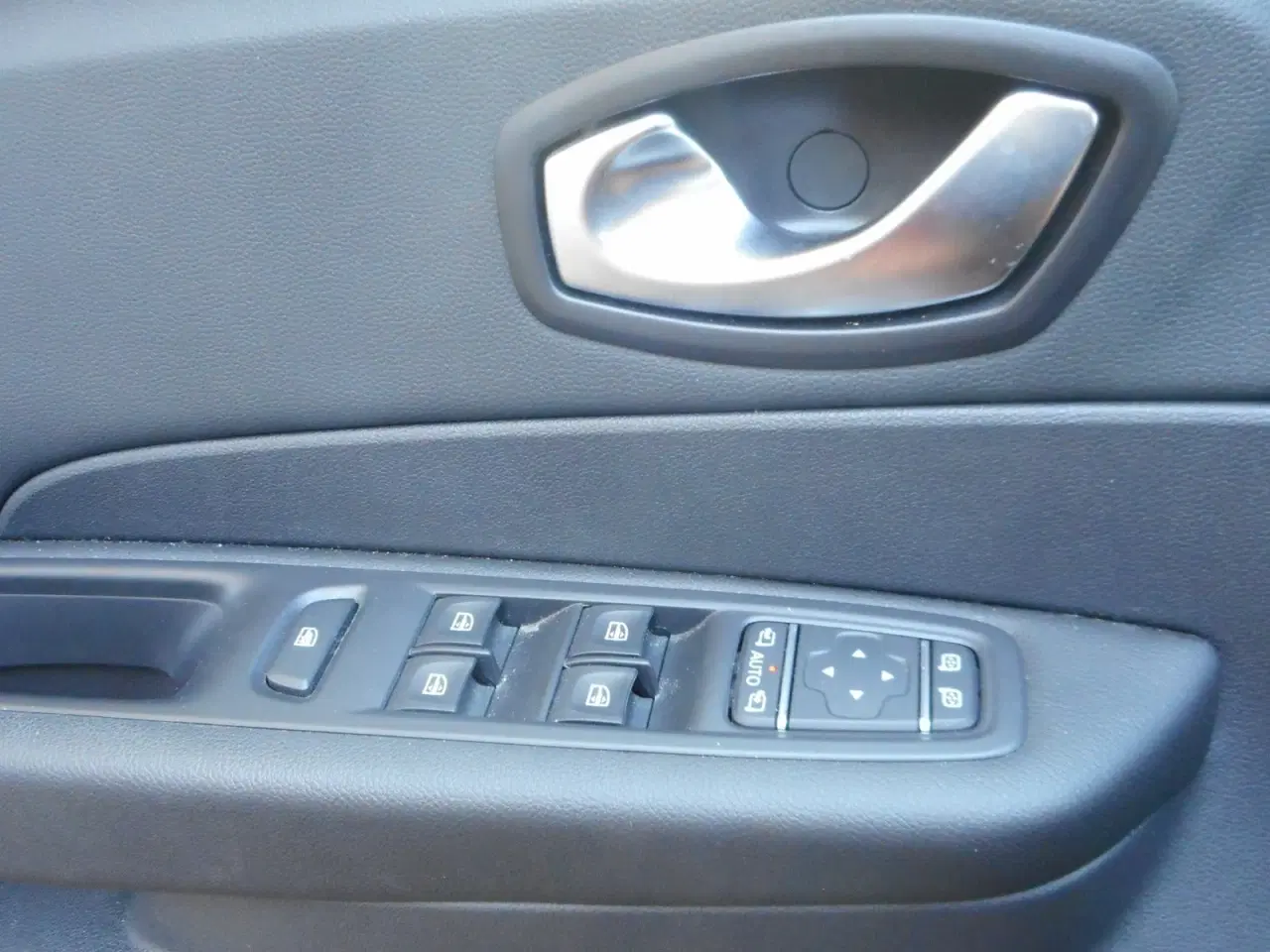 Billede 12 - Renault Captur 1,5 dCi 90 Intens EDC