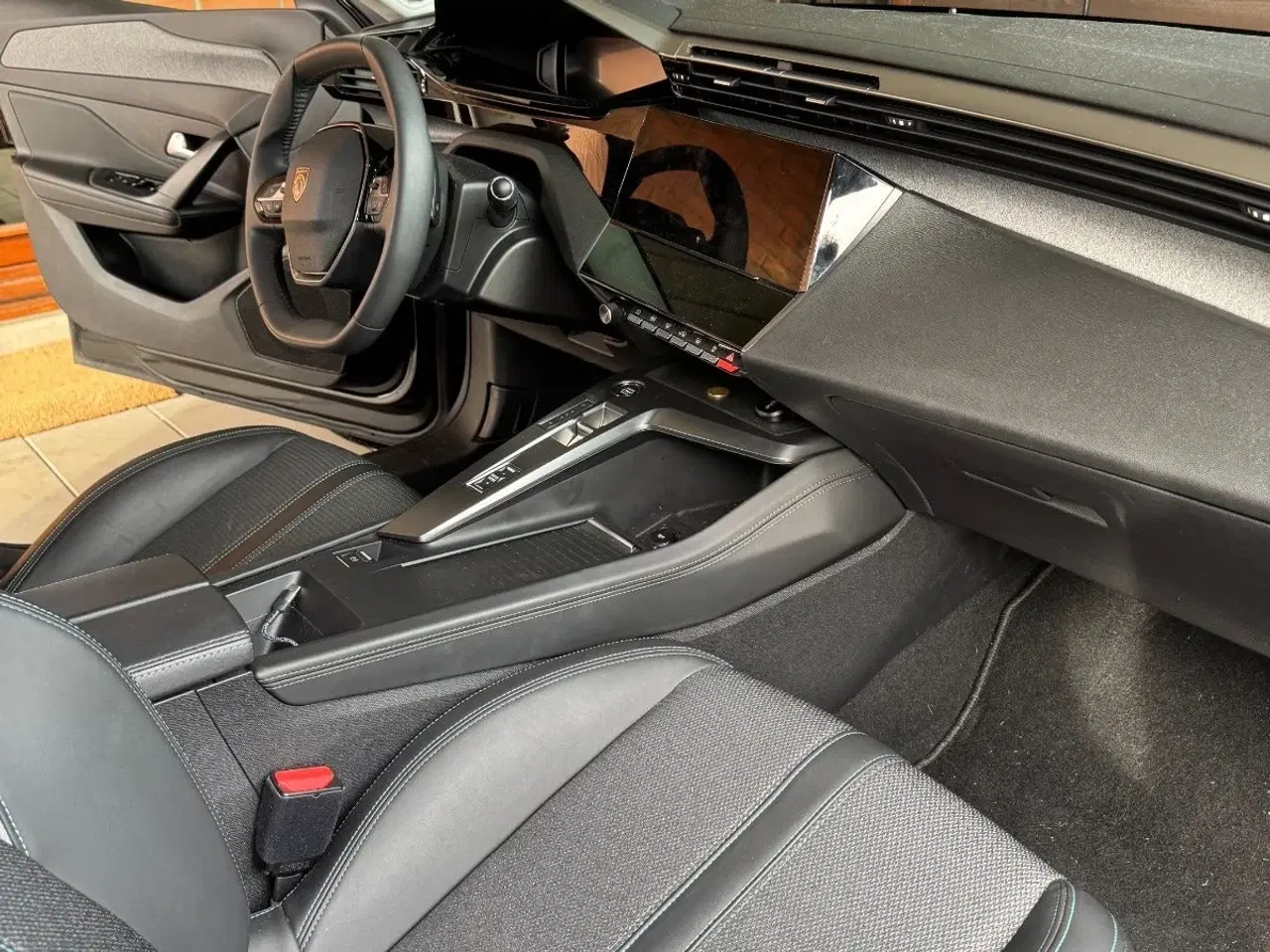 Billede 9 - Peugeot 308 1,2 PureTech 130 Allure Pack SW EAT8