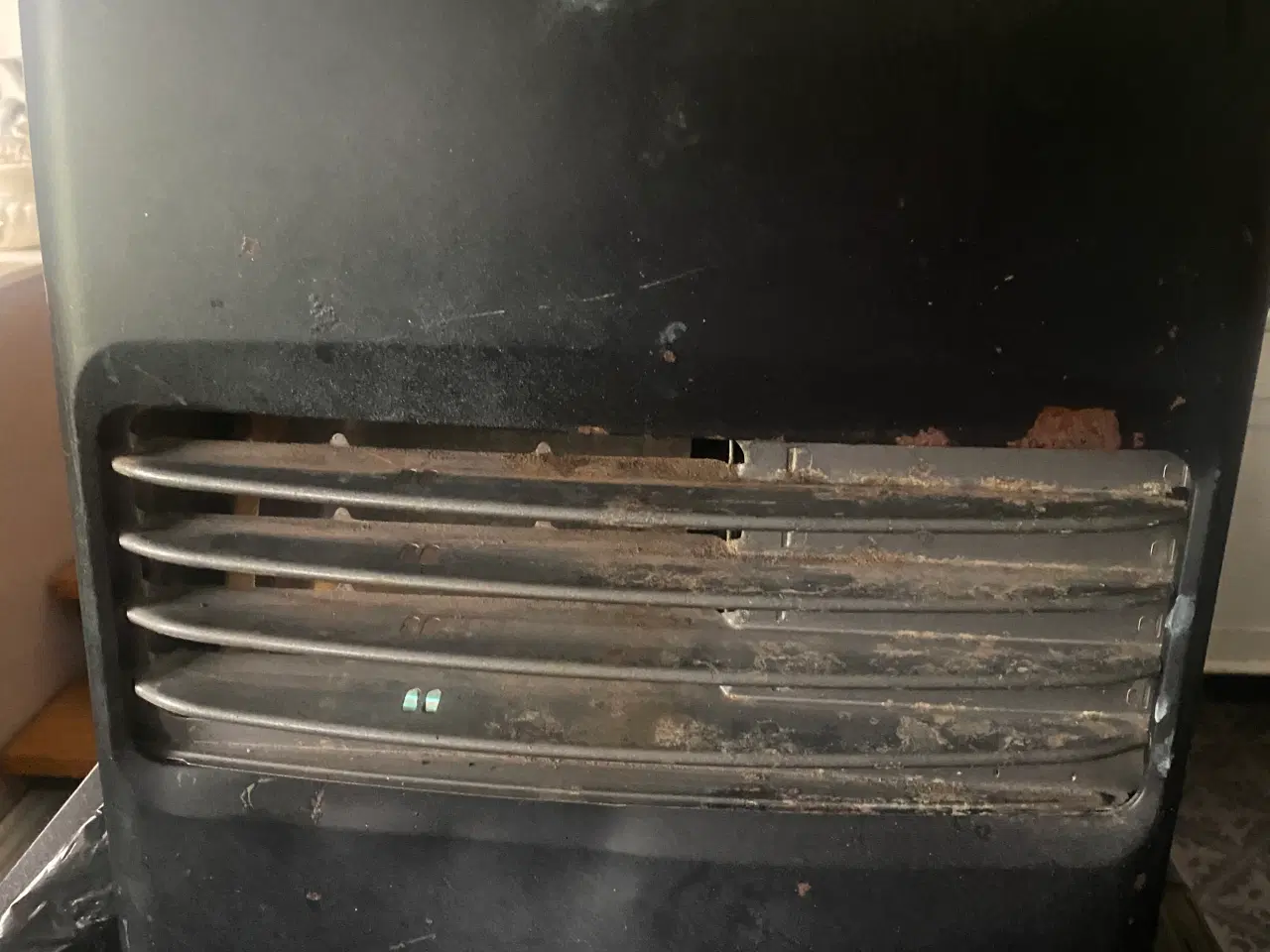 Billede 1 - Petroleumsovn godt brugt, men virker upåklageligt