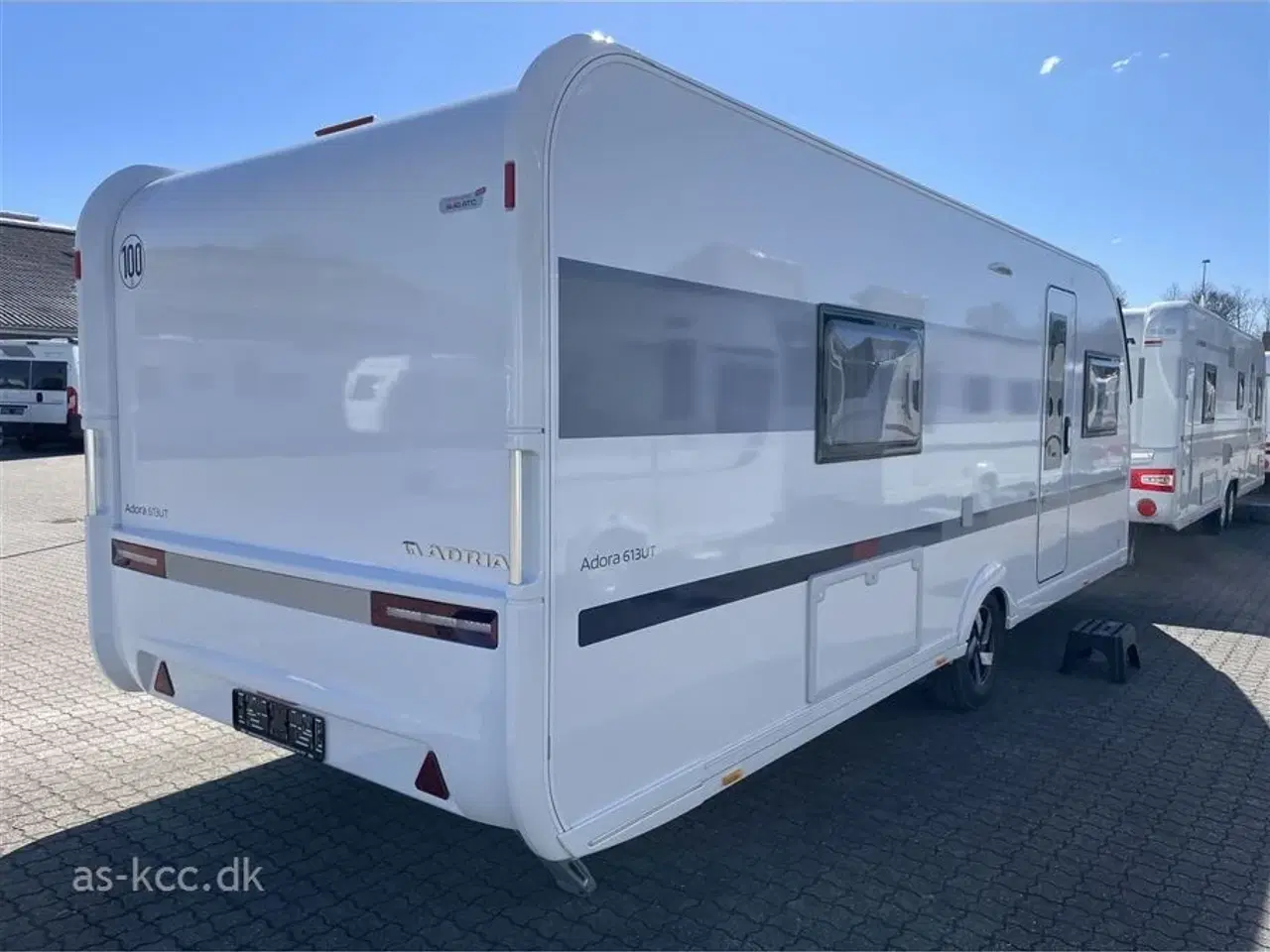 Billede 2 - 2023 - Adria Adora 613 UT Alde Centralvarme   Adria Adora 613 UT Alde Centralvarme  Dobbeltseng