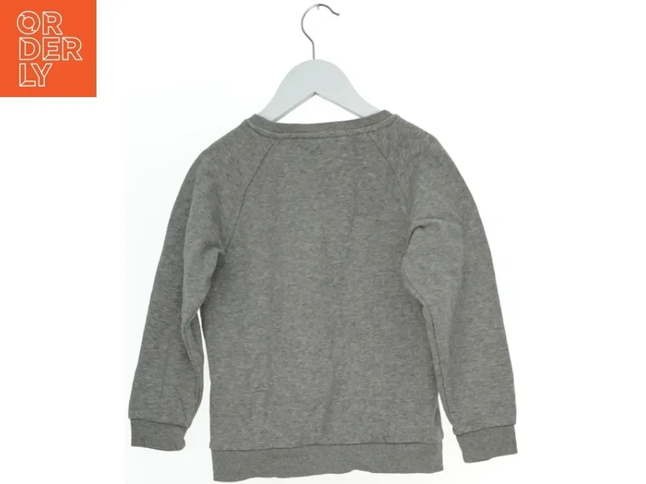 Billede 2 - Grå sweatshirt med &#39;HEY&#39; tryk fra Name It (str. 116)
