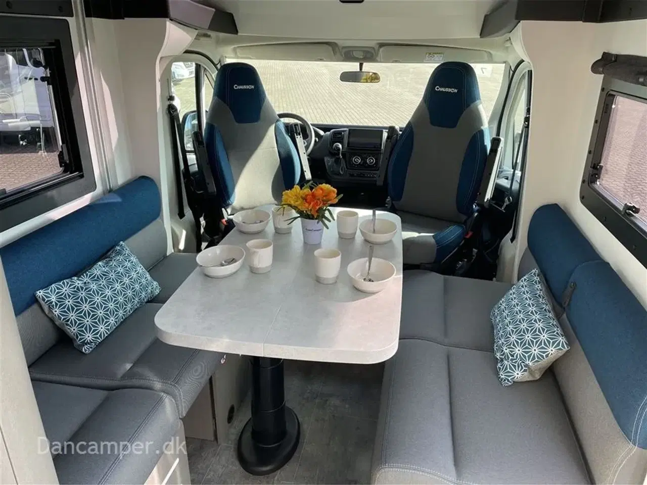 Billede 11 - 2024 - Chausson X650 Exclusive line   Camper med stor Lounge og siddegruppe, 9-trins automatgear, sænkeseng, stor garage, specialfælge, Artic, Connect- og X-tilbehørspakke ,
