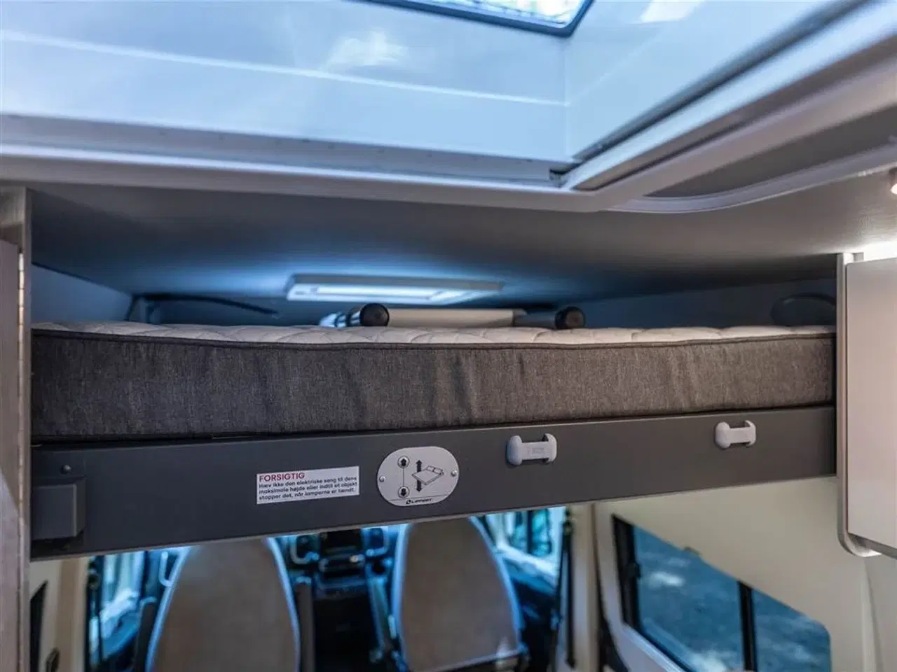 Billede 17 - 2023 - FURGOK XPACE 600 FAMILY North   Van med plads til 5 personer!
