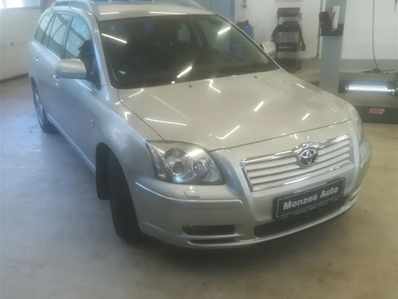 Billede 2 - Toyota Avensis 2,2 D-4D Linea Sol 150HK Stc 6g