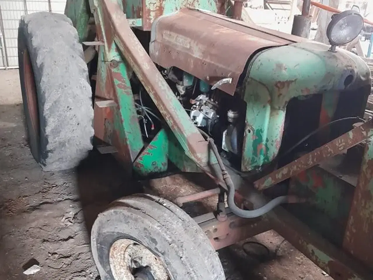 Billede 3 - Fordson Major, skovgårdslæsser