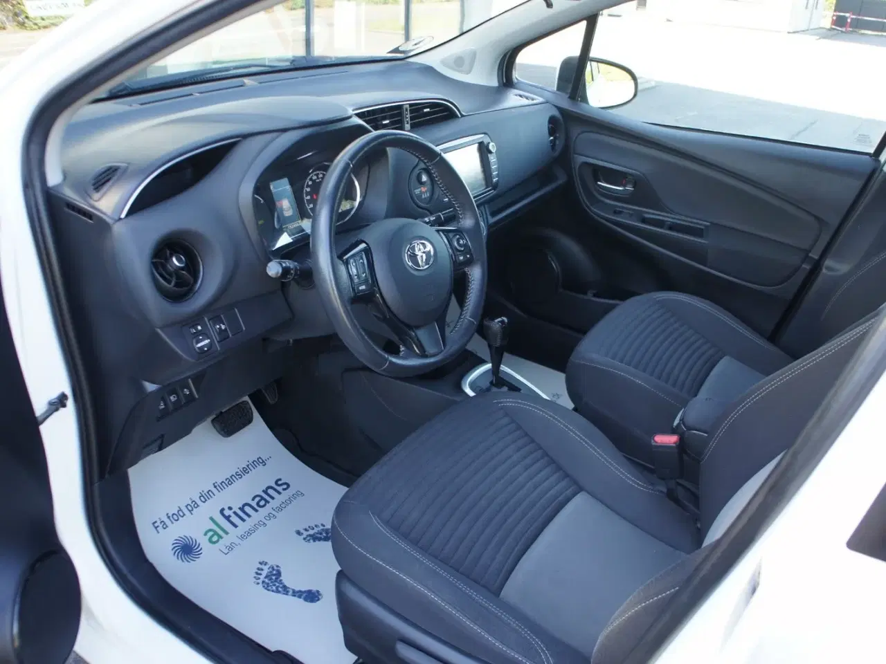 Billede 11 - Toyota Yaris 1,5 Hybrid CHIC e-CVT