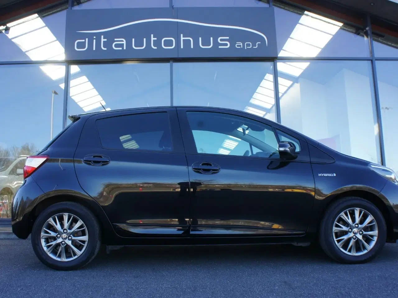 Billede 5 - Toyota Yaris 1,5 Hybrid CHIC e-CVT