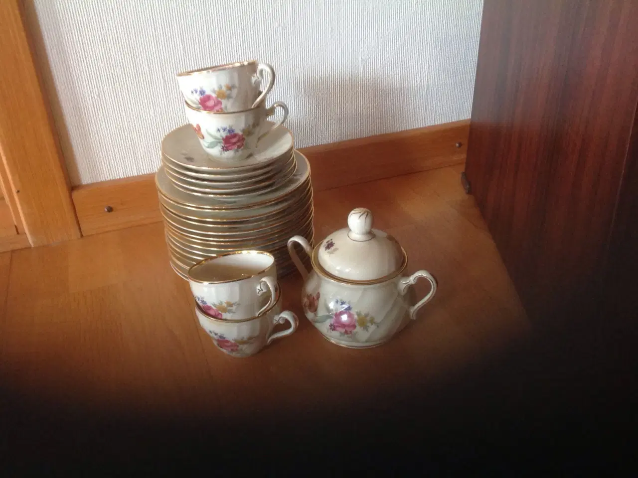 Billede 1 - Københavns Porcelæns Maleri