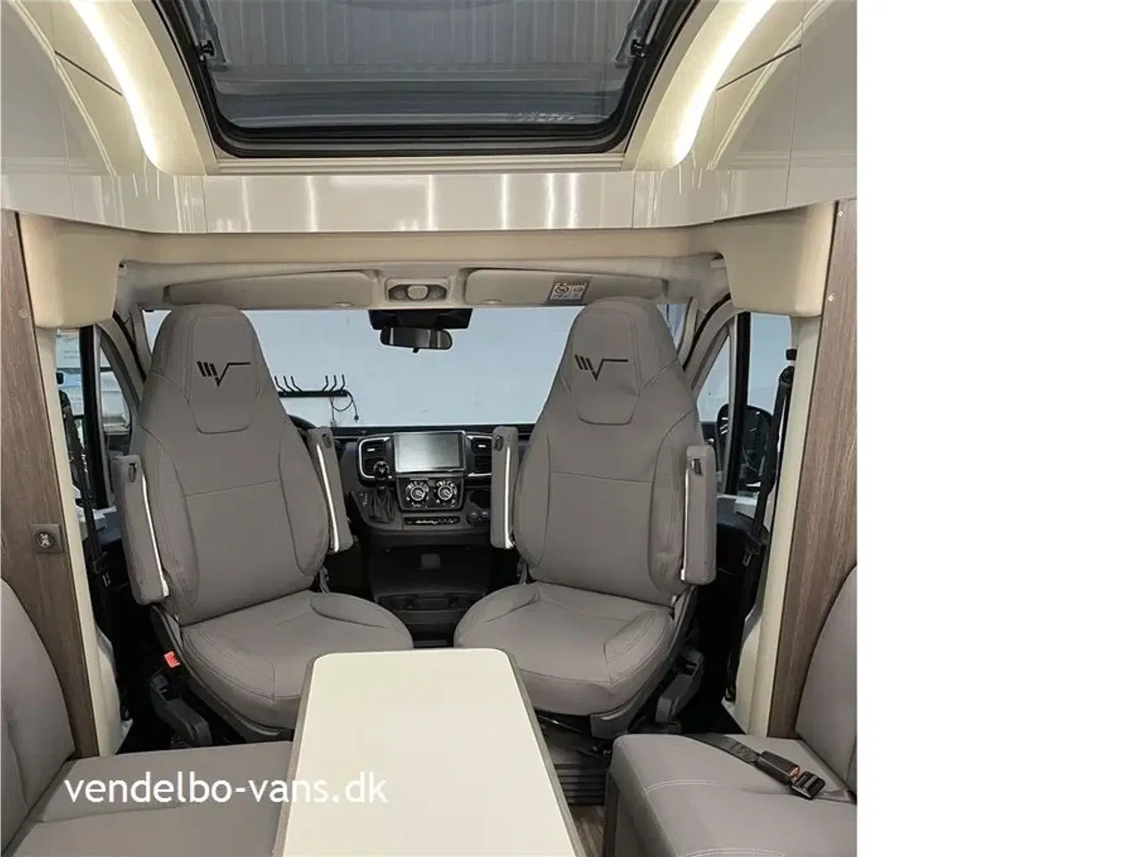 Billede 30 - 2025 - Mobilvetta KEA Kompakt 64   Ny kompakt modelserie fra Mobilvetta (smallere, lavere, kortere, lettere) - KEA 64 med enkeltsenge