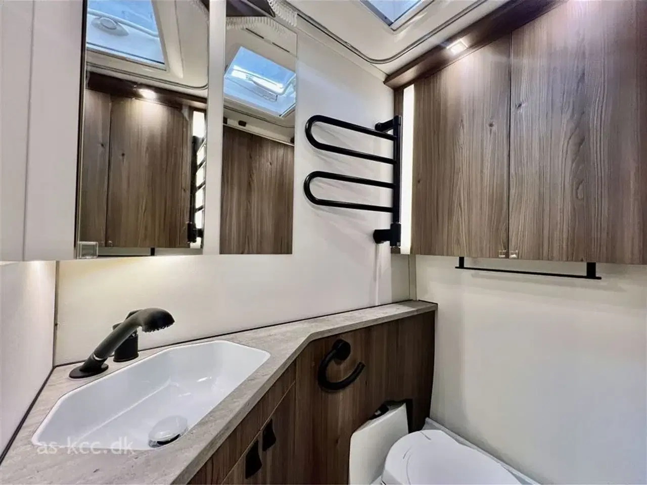 Billede 19 - 2025 - Kabe Briljant 470 XL KS