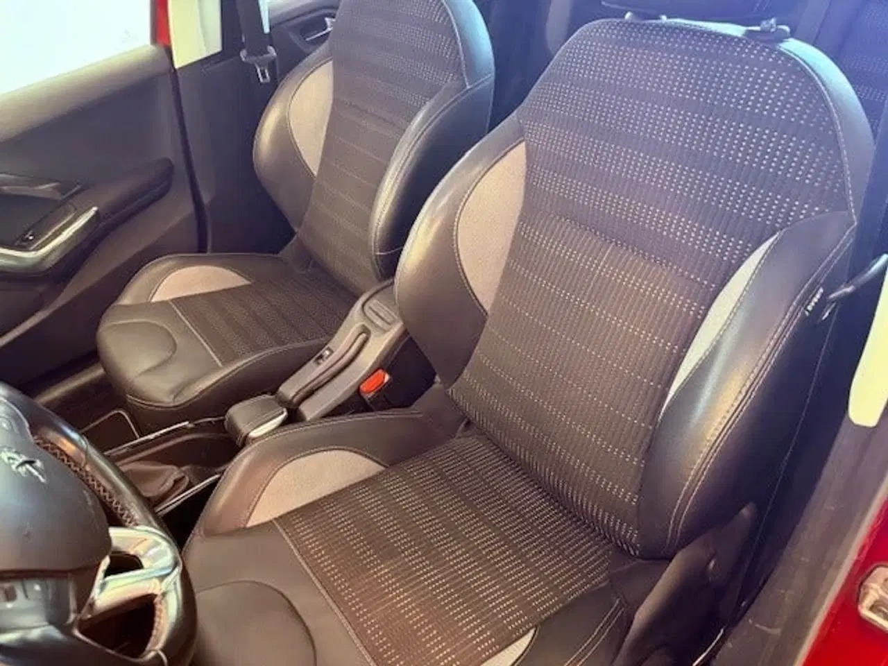Billede 10 - Peugeot 2008 1,2 e-THP 110 Selection Sky