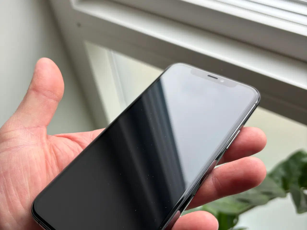 Billede 3 - iPhone 11 Pro – 64 GB – God stand