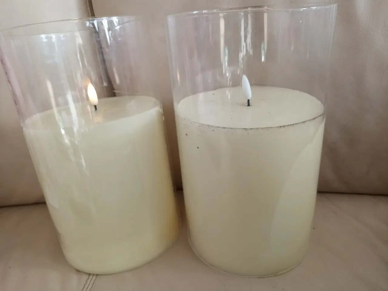 Billede 1 - 2 STORE LEDLYS 25 CM HØJE & 15 CM I DIAM