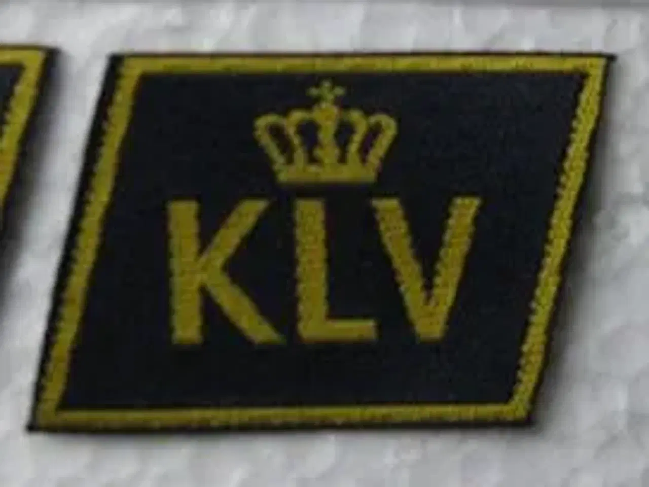 Billede 5 - Flyvevåbnet & Luftfarts kasket mærker