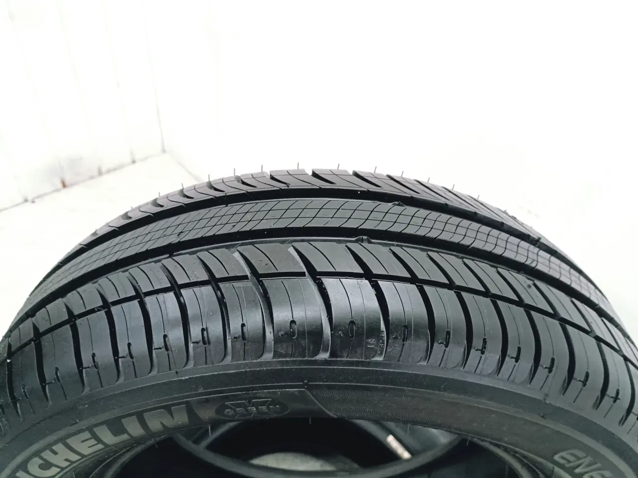 Billede 3 - sommerdæk - 185/65R14 86T Michelin (2 stk) Nye