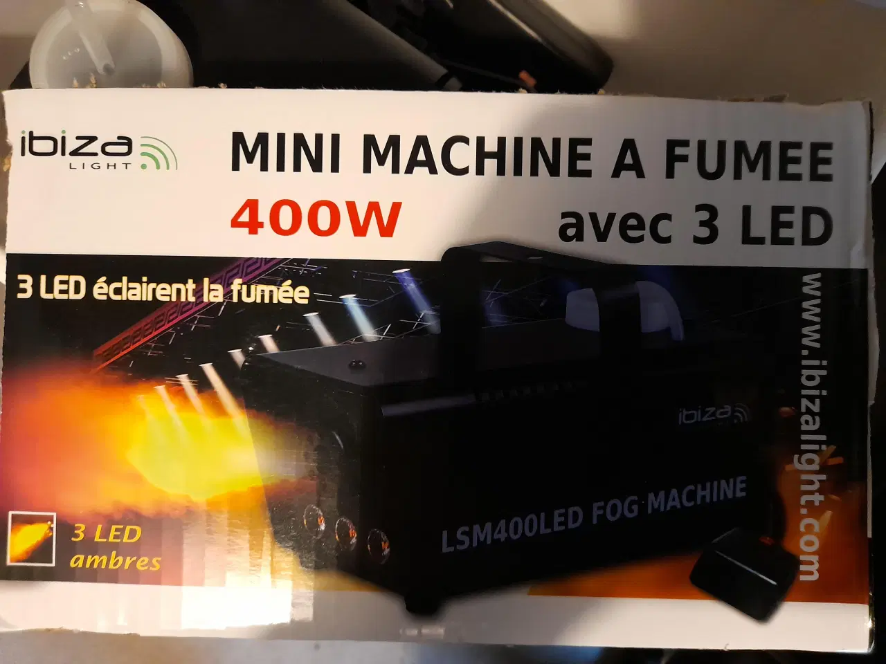 Billede 1 - UDLEJES – RØGMASKINE – IBIZA 400W. m. ild Effekt