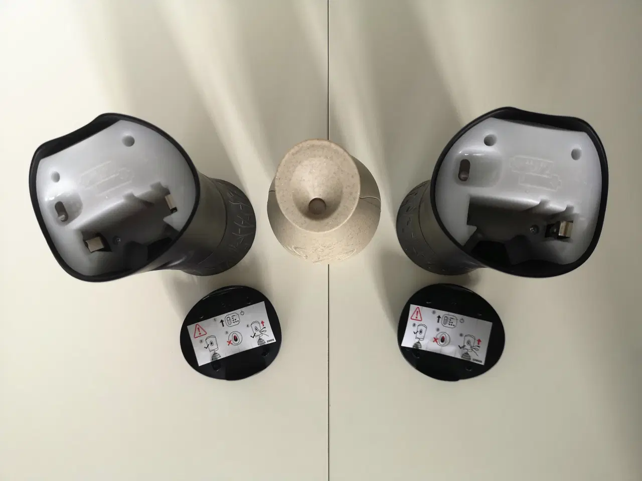 Billede 2 - Automatiske Luftfrisker 2 x Air Wick, 1 x Glade.