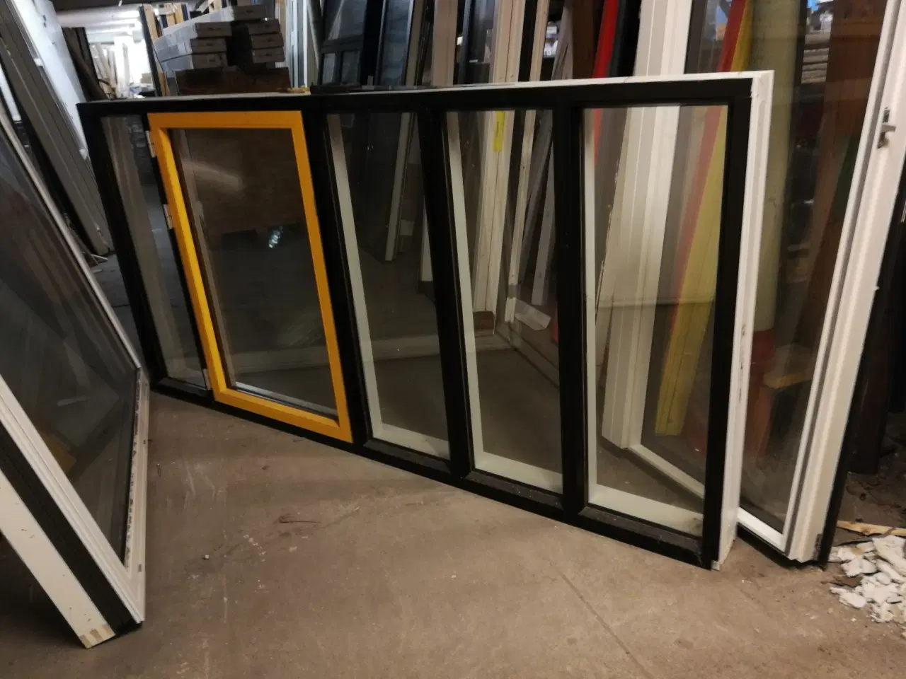 Billede 1 - 3 NYE STORE VINDUER 237,3x116,8 2600/STK